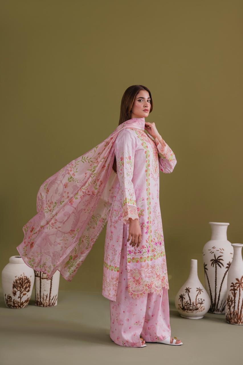 Rania – Blush Petal Radiance